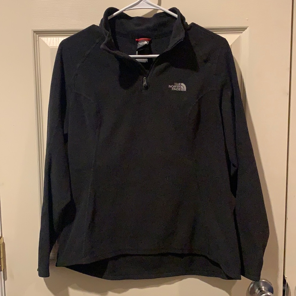 NORTH FACE FLEECE. Excellent condition. Sz M.